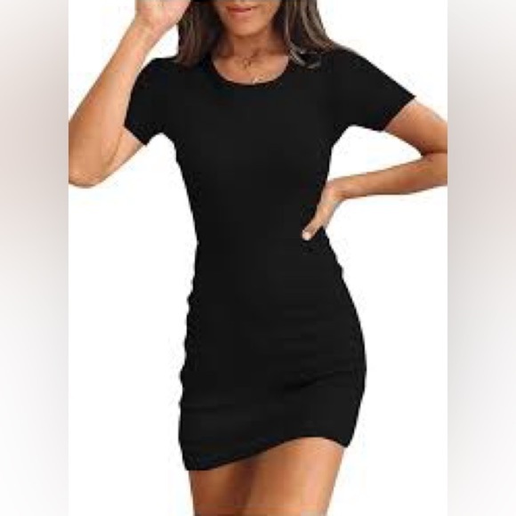 a'gaci Dresses & Skirts - A’gaci AGACI bodycon black mini dress short sleeve Sz Small